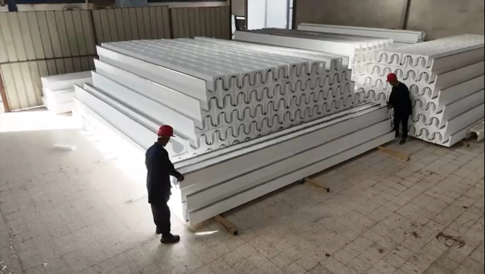 Caissons tunnel finis dans l’atelier